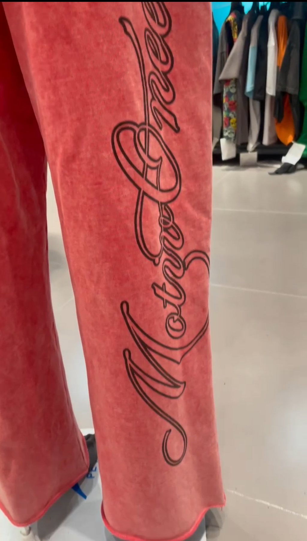 MTV.1 Washed Red