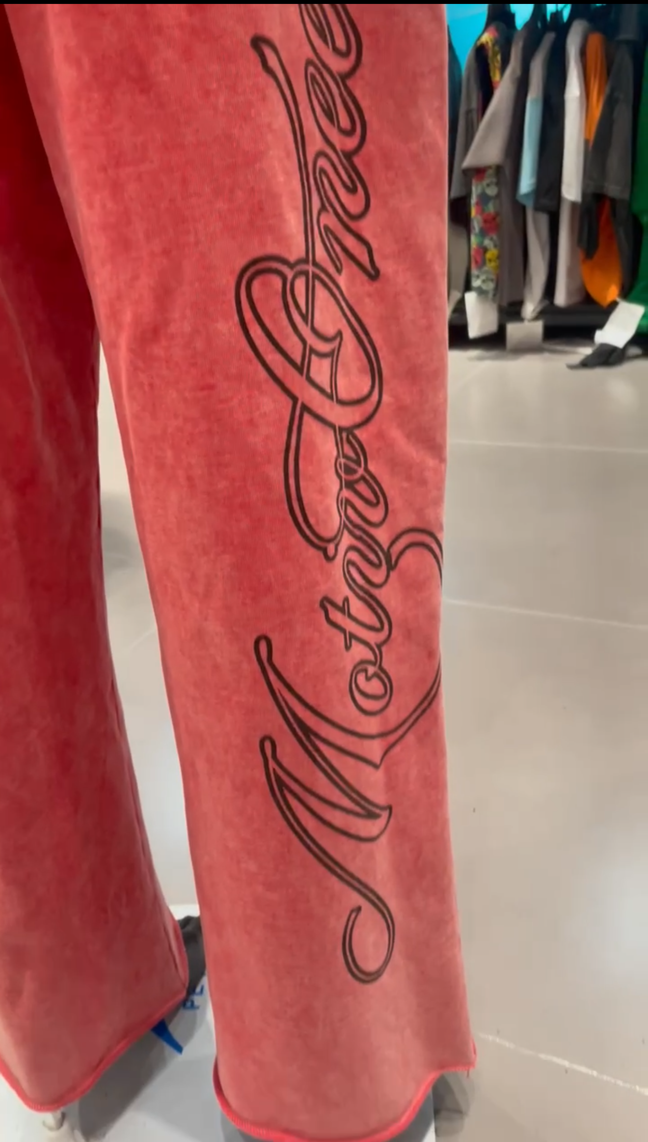 MTV.1 Washed Red